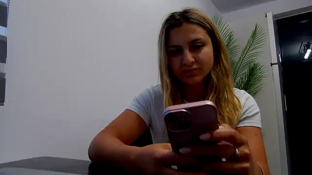 NicolePlay online show from July 6, 3:03 am