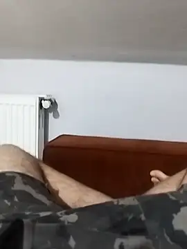 Snapshot of Aykut1990 chatting on October 15, 4:40 pm Aykut1990 online show from October 15, 4:40 pm