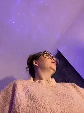 FemDom RubyKnightXXO online show from March 1, 9:37 pm