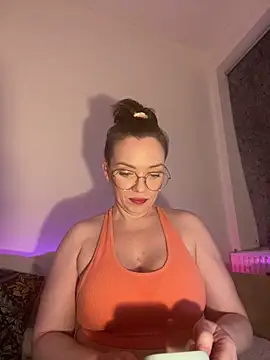 FemDom RubyKnightXXO online show from December 19, 4:03 pm