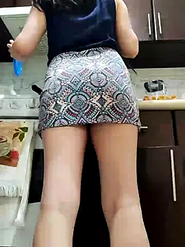 Snapshot of towers_j chatting on February 9, 11:15 pm towers j online show from February 9, 11:15 pm