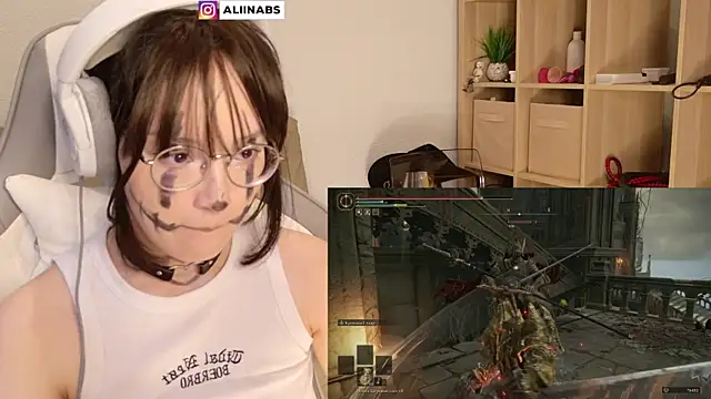 aliiiiiina online show from January 30, 4:02 pm