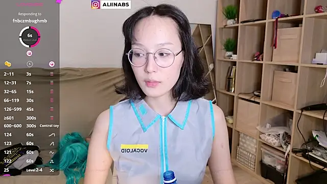 aliiiiiina online show from March 7, 3:49 pm