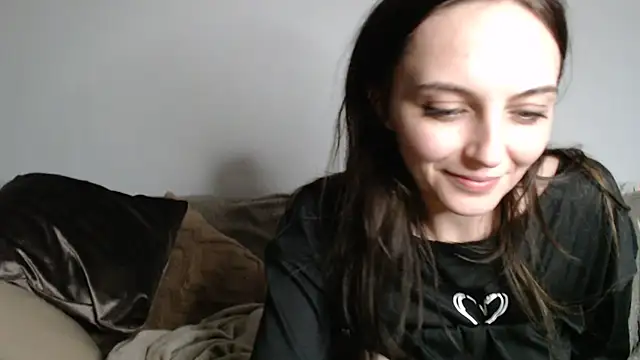 Katze22 online show from December 11, 3:15 pm