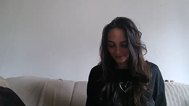 Katze22 online show from December 18, 10:30 am