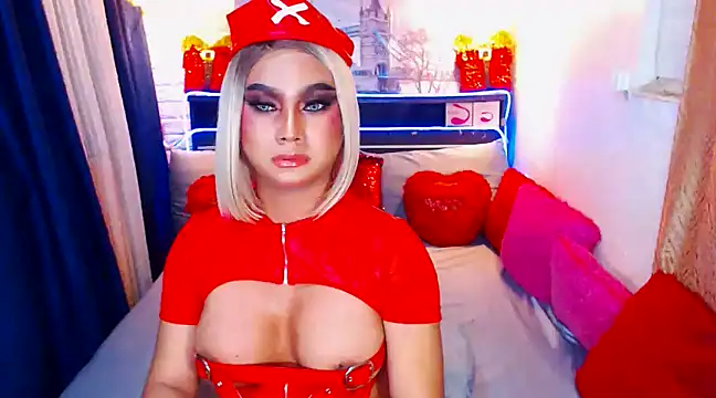 Snapshot of TsGoddessNhicolle chatting on December 2, 8:30 am TsGoddessNhicolle online show from December 2, 8:30 am