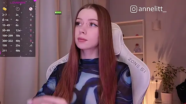 Annelitt online show from December 18, 8:47 pm