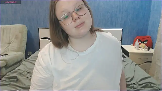 Snapshot of Touch_me_more_please chatting on March 10, 1:54 pm Touch me more please online show from March 10, 1:54 pm