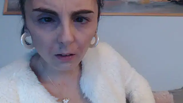 Snapshot of cleophee chatting on November 24, 6:46 am cleophee online show from November 24, 6:46 am