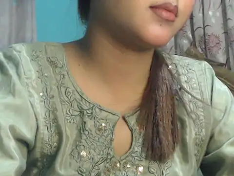 NancyRuvi online show from October 31, 4:30 pm