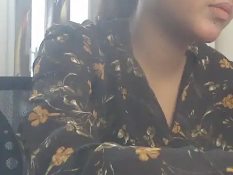 Snapshot of NancyRuvi chatting on July 27, 3:52 pm NancyRuvi online show from July 27, 3:52 pm