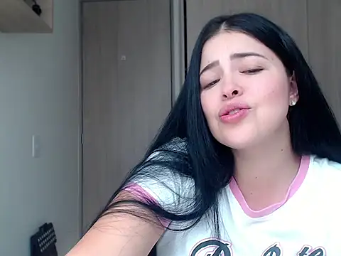 Snapshot of Aleska__Bell chatting on September 8, 3:00 pm Aleska  Bell online show from September 8, 3:00 pm