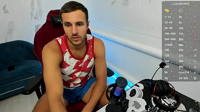 Snapshot of Raamoss chatting on March 13, 8:48 am Raamoss online show from March 13, 8:48 am