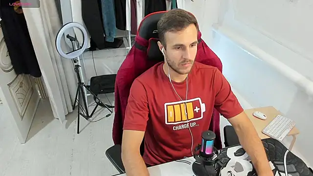 Snapshot of Raamoss chatting on September 13, 3:12 pm Raamoss online show from September 13, 3:12 pm