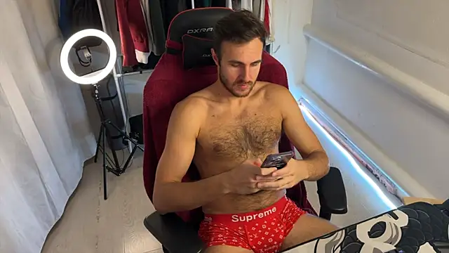 Snapshot of Raamoss chatting on October 11, 7:34 pm Raamoss online show from October 11, 7:34 pm