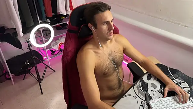 Snapshot of Raamoss chatting on October 15, 10:43 pm Raamoss online show from October 15, 10:43 pm