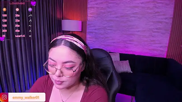 emmy walker online show from November 11, 11:10 am