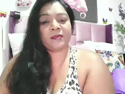 Snapshot of IndianDelia chatting on February 20, 7:41 pm IndianDelia online show from February 20, 7:41 pm