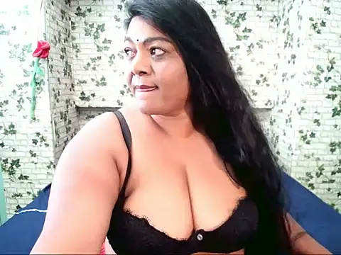Snapshot of IndianDelia chatting on February 21, 1:11 pm IndianDelia online show from February 21, 1:11 pm