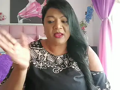 Snapshot of IndianDelia chatting on February 24, 7:33 am IndianDelia online show from February 24, 7:33 am