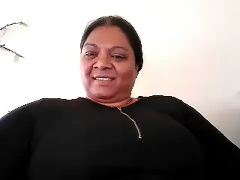 Snapshot of IndianDelia chatting on March 2, 12:54 pm IndianDelia online show from March 2, 12:54 pm