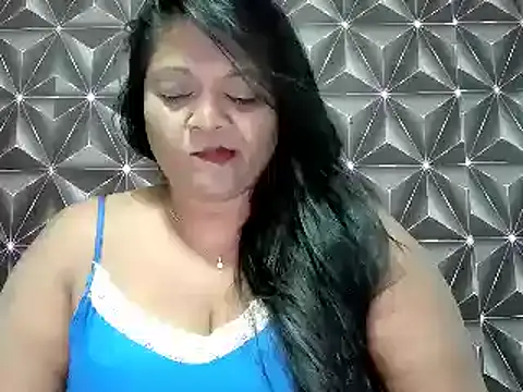 Snapshot of IndianDelia chatting on October 29, 7:04 pm IndianDelia online show from October 29, 7:04 pm