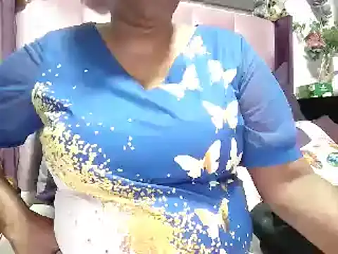 Snapshot of IndianDelia chatting on November 19, 6:41 pm IndianDelia online show from November 19, 6:41 pm