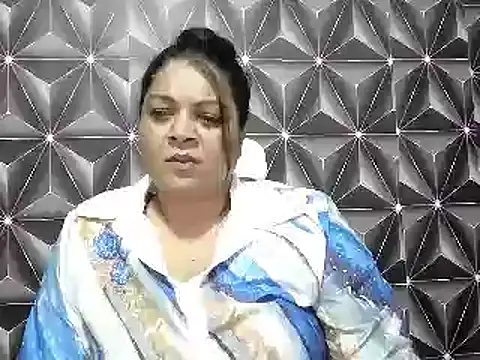 Snapshot of IndianDelia chatting on June 6, 3:39 pm IndianDelia online show from June 6, 3:39 pm