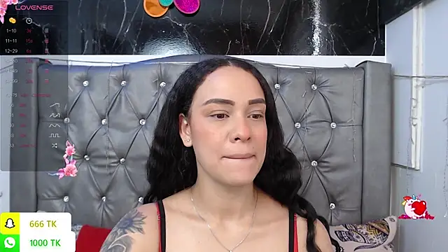 Snapshot of LAILAGUMMY chatting on May 29, 4:27 pm LAILAGUMMY online show from May 29, 4:27 pm