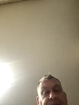 Snapshot of shygay42 chatting on September 22, 2:57 am shygay42 online show from September 22, 2:57 am