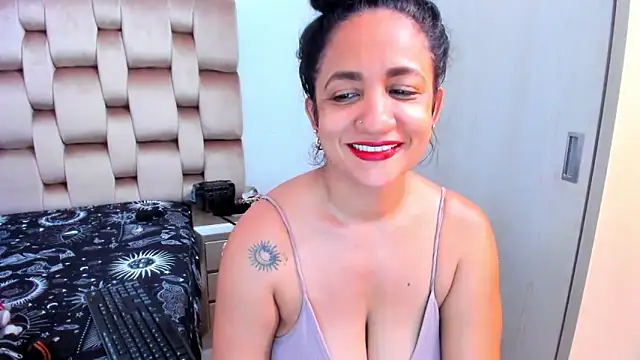 alaskmiller1 online show from May 1, 6:34 pm