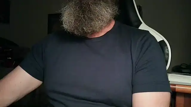 Snapshot of usdirtymikee9 chatting on January 2, 7:33 am usdirtymikee9 online show from January 2, 7:33 am