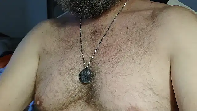 Snapshot of usdirtymikee9 chatting on November 6, 10:32 pm usdirtymikee9 online show from November 6, 10:32 pm