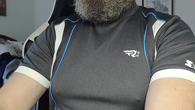 Snapshot of usdirtymikee9 chatting on December 4, 6:38 pm usdirtymikee9 online show from December 4, 6:38 pm