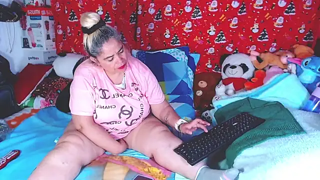 estrellita fugaz16x online show from March 5, 4:30 am