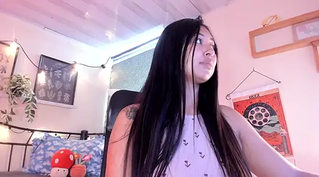 Snapshot of Pocahontas_power chatting on March 14, 8:06 pm Pocahontas power online show from March 14, 8:06 pm