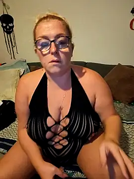 winniess40 online show from November 3, 3:41 am