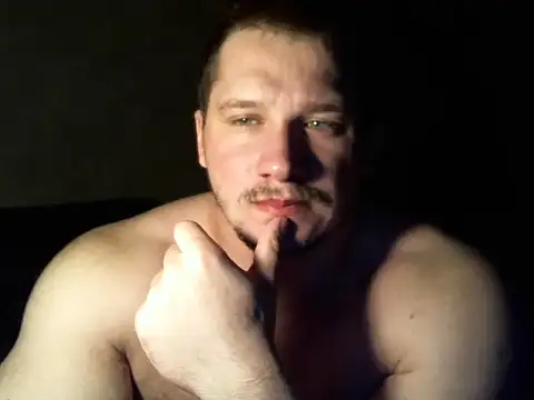 LionEdwin online show from February 26, 8:11 pm