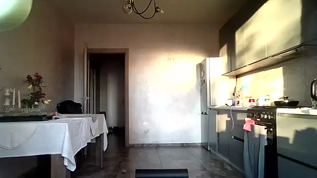 Snapshot of JulianaGold1 chatting on May 8, 5:07 pm JulianaGold1 online show from May 8, 5:07 pm