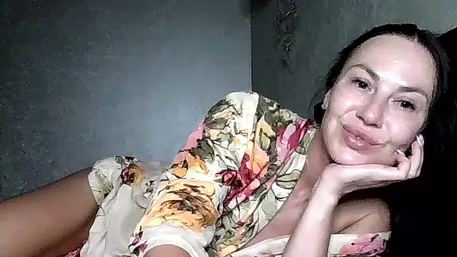 JulianaGold1 online show from June 29, 12:50 am