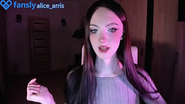 Snapshot of Alice__Aris chatting on October 14, 5:58 pm Alice Aris online show from October 14, 5:58 pm