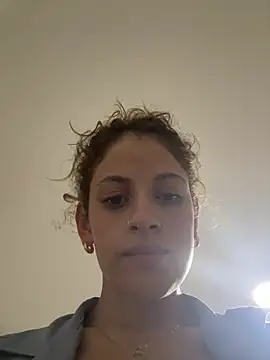 alana15 online show from February 5, 12:31 am