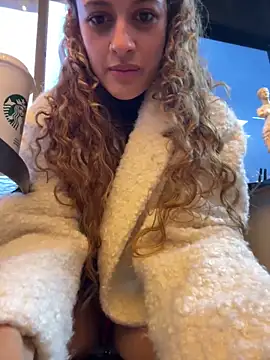 alana15 online show from March 4, 11:11 pm