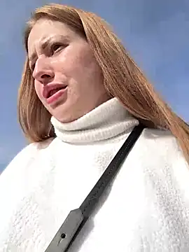 AlisaWhite online show from December 18, 11:24 am