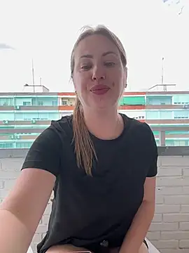 Snapshot of AlisaWhite chatting on June 4, 3:40 pm AlisaWhite online show from June 4, 3:40 pm