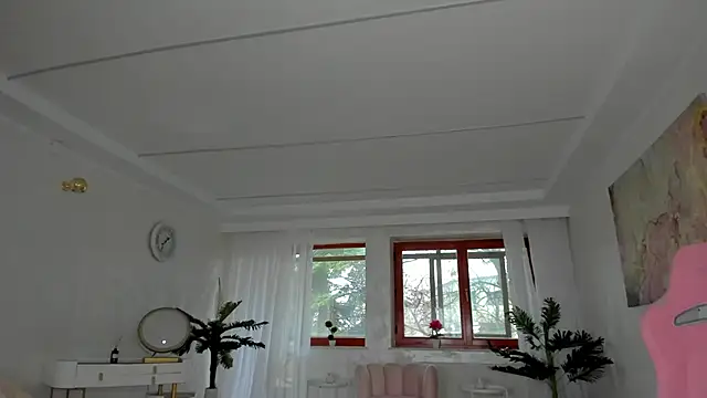 TiffanyHouston  online show from December 8, 7:26 am