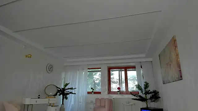 TiffanyHouston  online show from December 12, 6:36 am