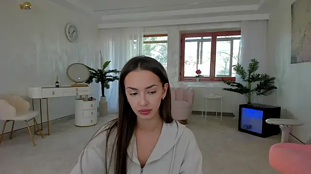 TiffanyHouston  online show from January 19, 8:18 am