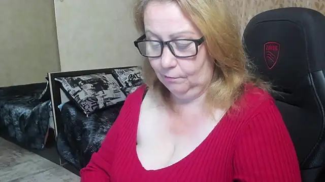 Snapshot of Frau_Marta chatting on October 24, 12:23 pm Frau Marta online show from October 24, 12:23 pm