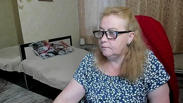 Snapshot of Frau_Marta chatting on June 5, 1:56 am Frau Marta online show from June 5, 1:56 am